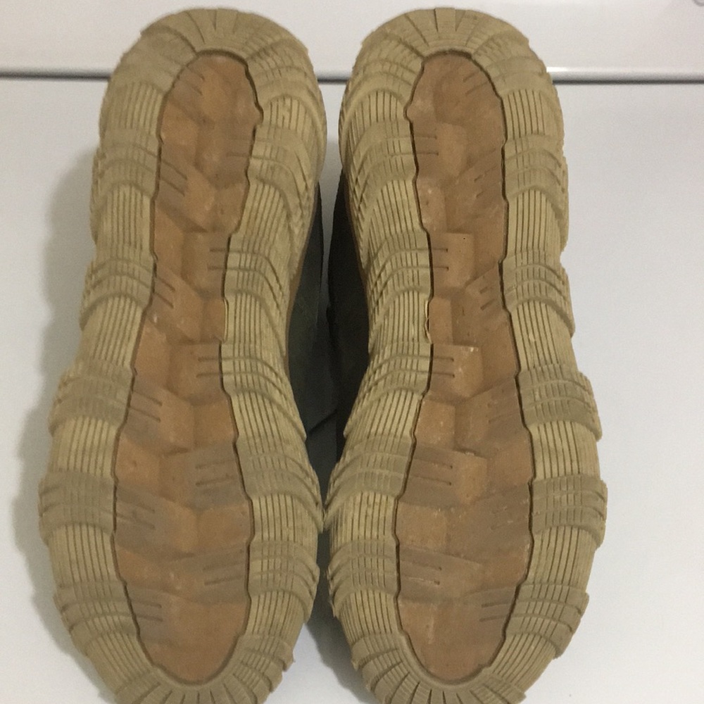 Reserved Footwear 6 Eye Hiking Style Boot EUC fall earth tones for fall & winter - Picture 6 of 6